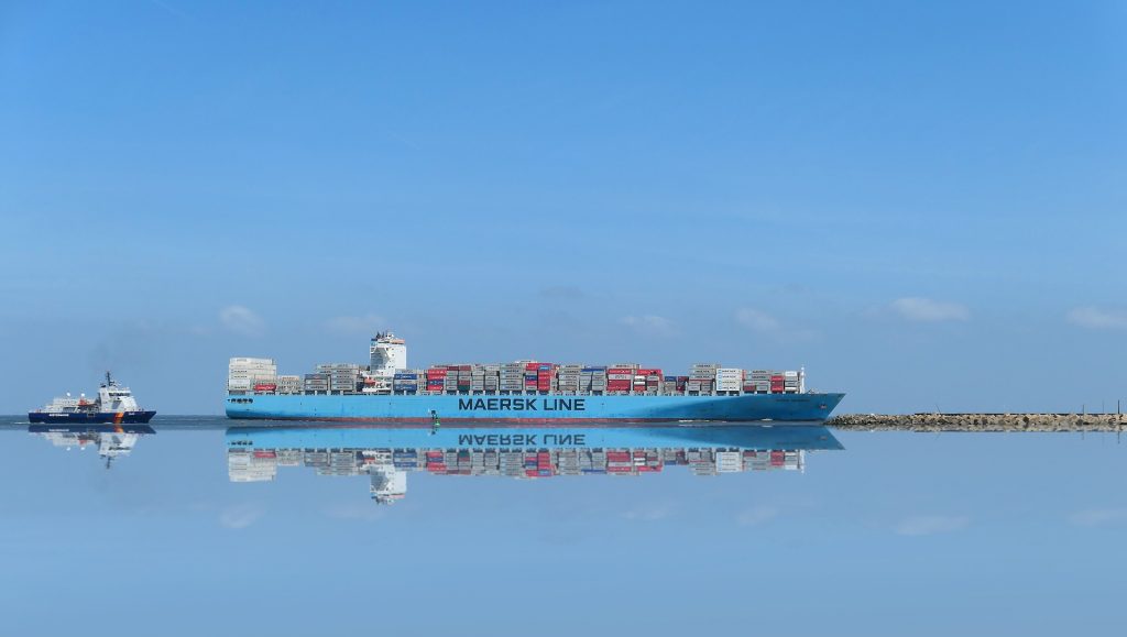 freighter 3478685 1920